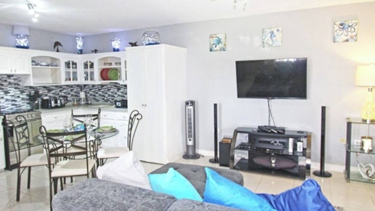 Photo of Livingroom in Deanes