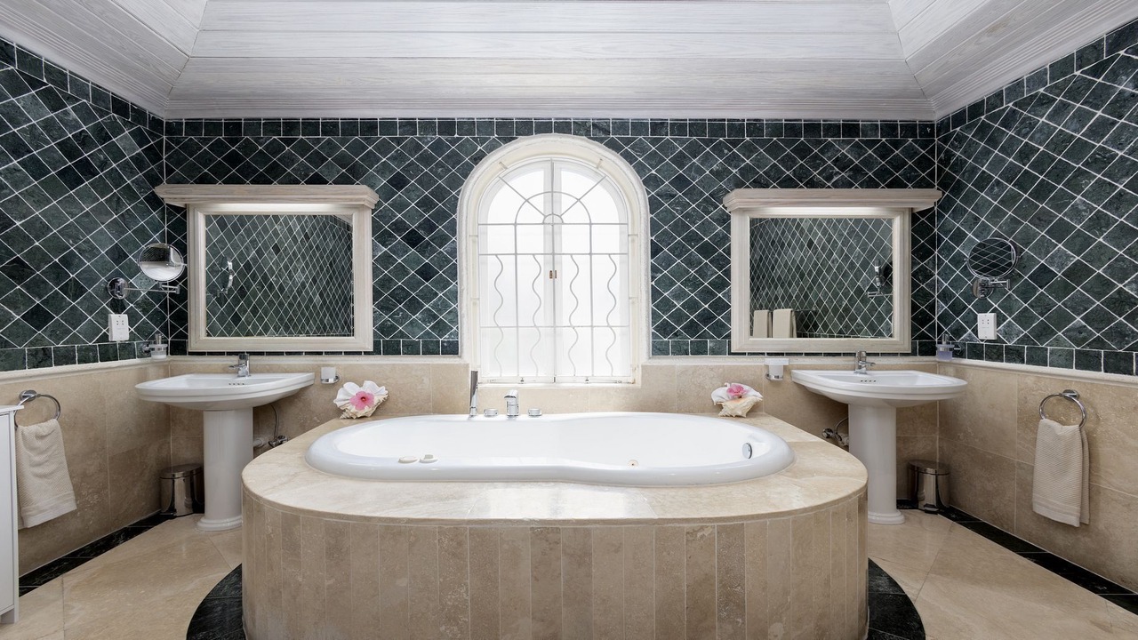 Photo of Bathroom in Durants