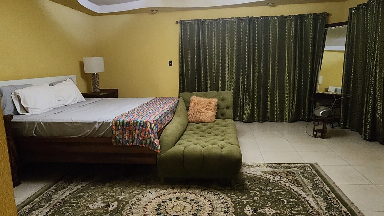 Photo of Bedroom in Retreat