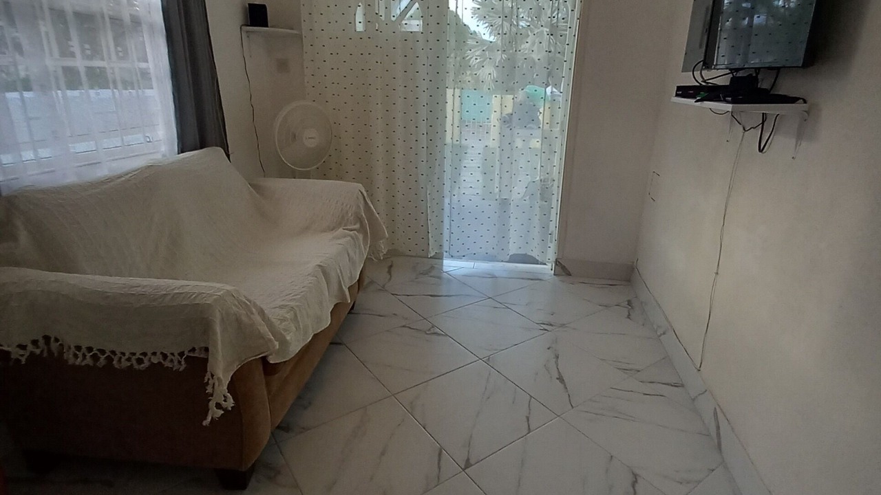 Photo of Livingroom in Mount Standfast