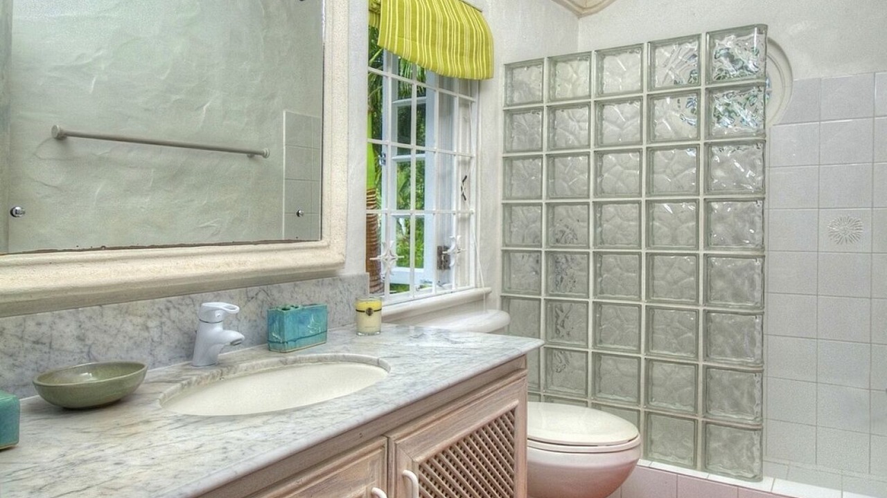 Photo of Bathroom in Gibbes