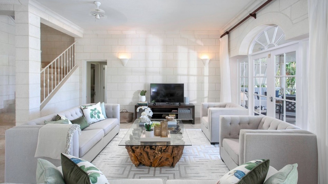 Photo of Livingroom in Mount Standfast