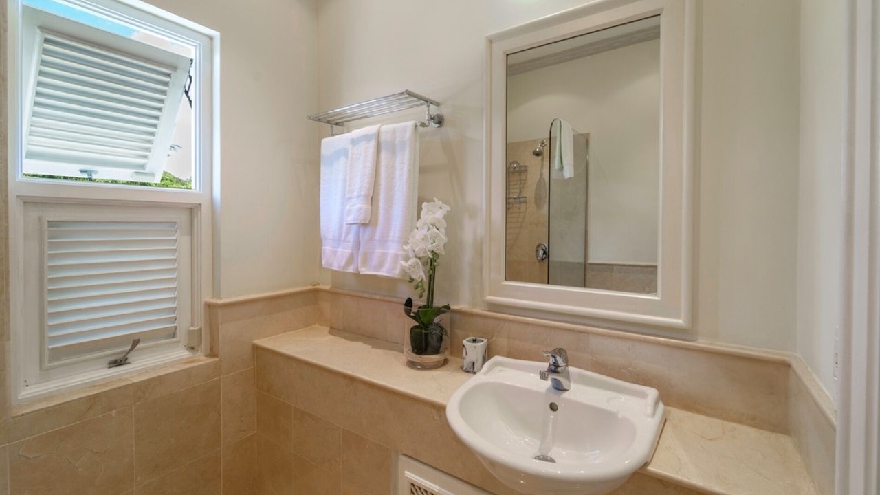 Photo of Bathroom in Mount Standfast