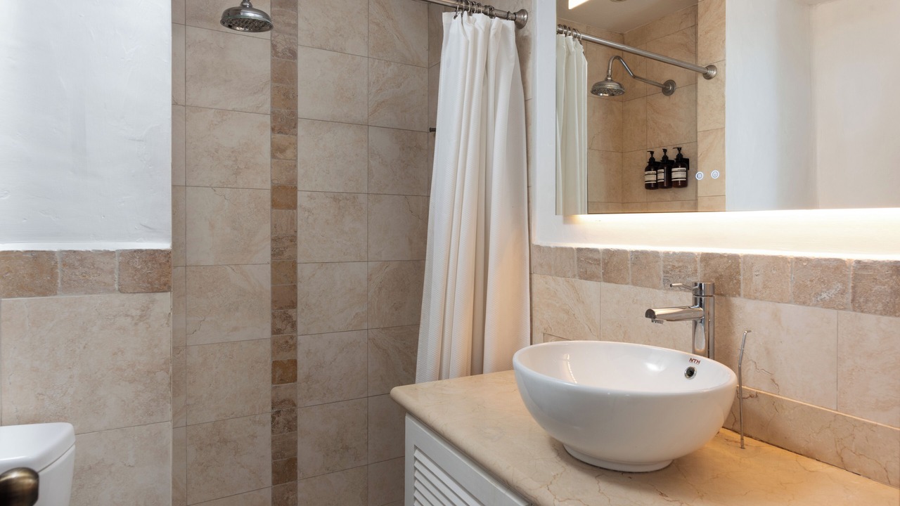 Photo of Bathroom in Prospect