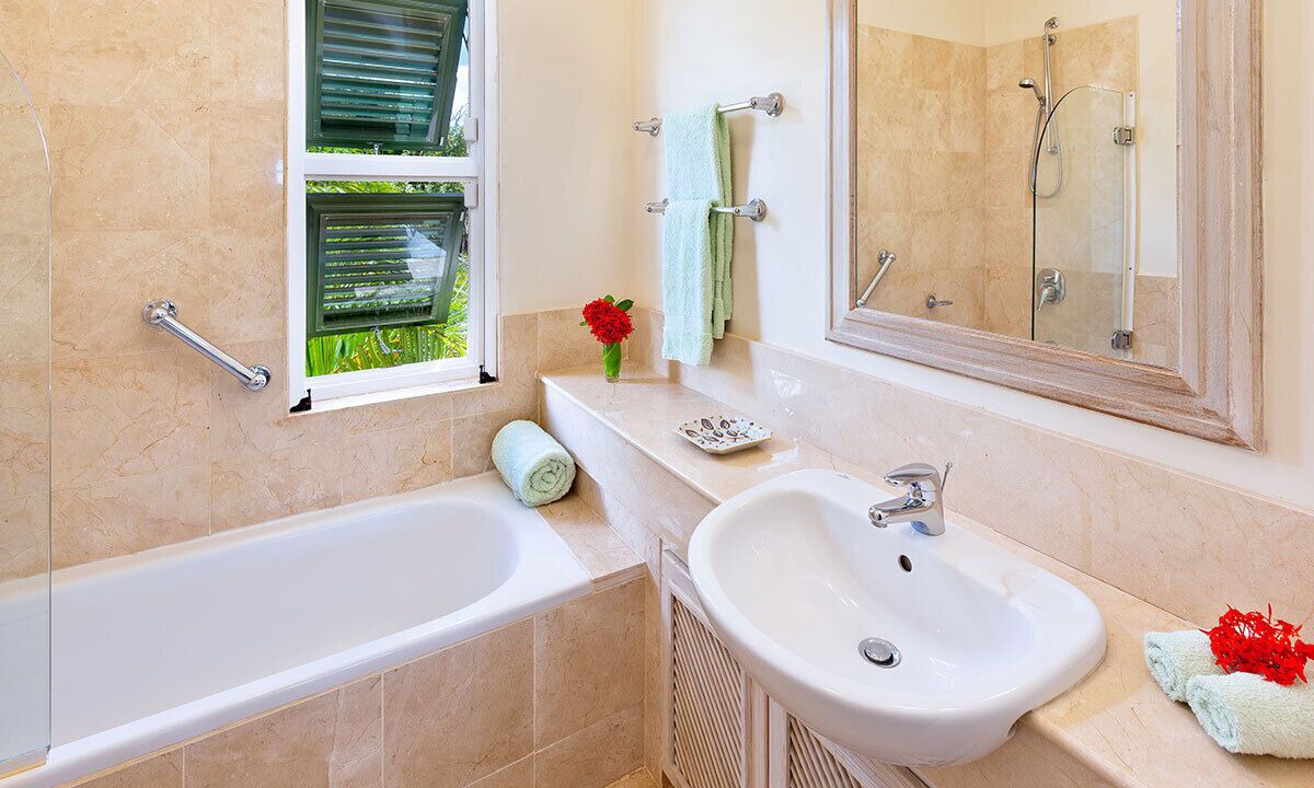 Photo of Bathroom in Mount Standfast