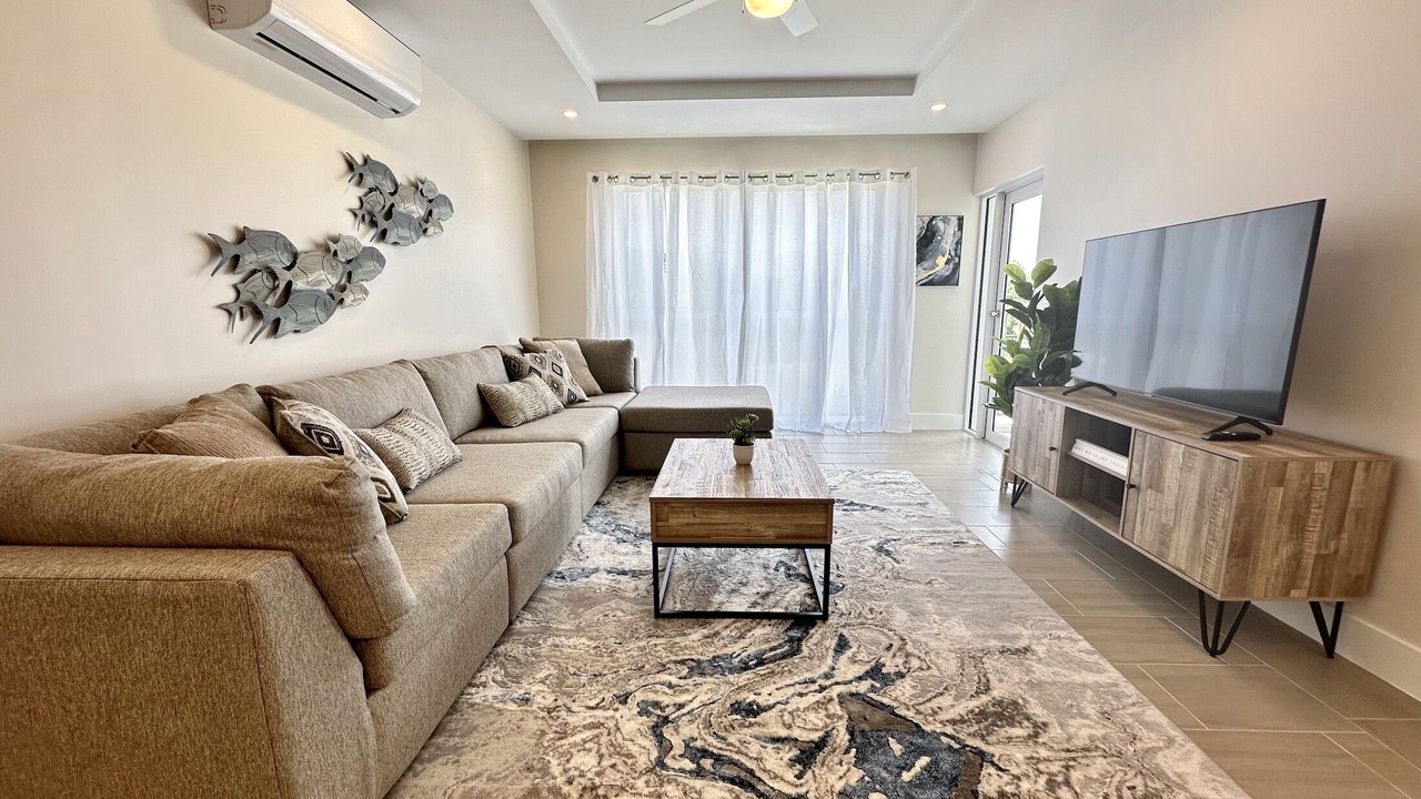 Photo of Livingroom in Little Battaleys