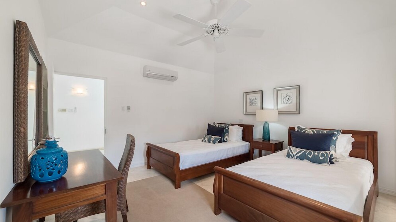 Photo of Bedroom in Mount Brevitor