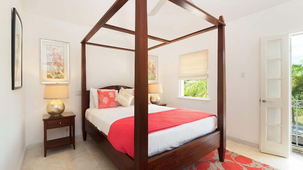 Photo of Bedroom in Mount Brevitor