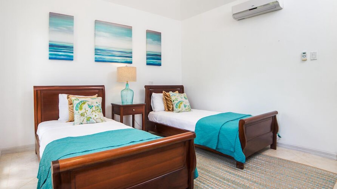 Photo of Bedroom in Mount Brevitor