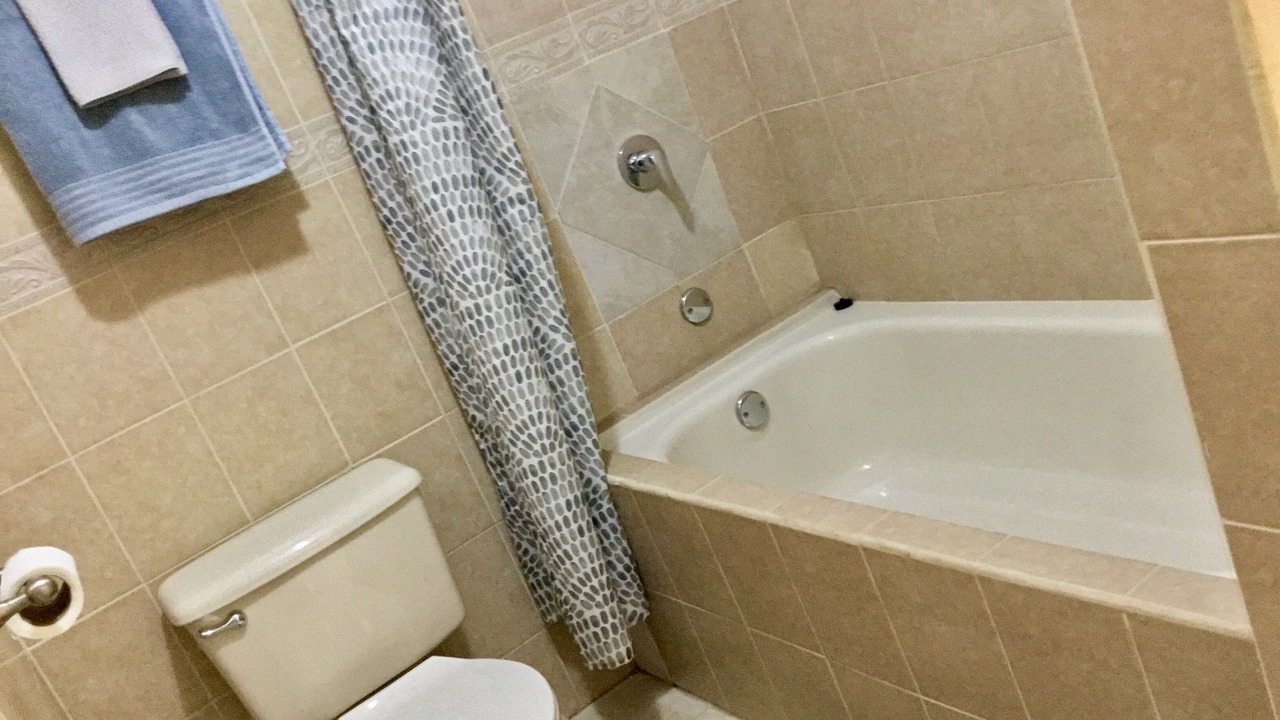 Photo of Bathroom in Graeme Hall Park
