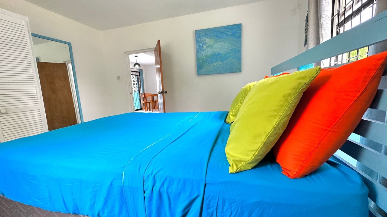 Photo of Bedroom in Oistins