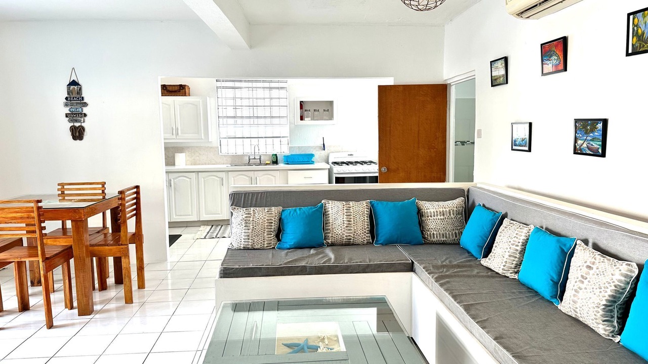 Photo of Livingroom in Oistins