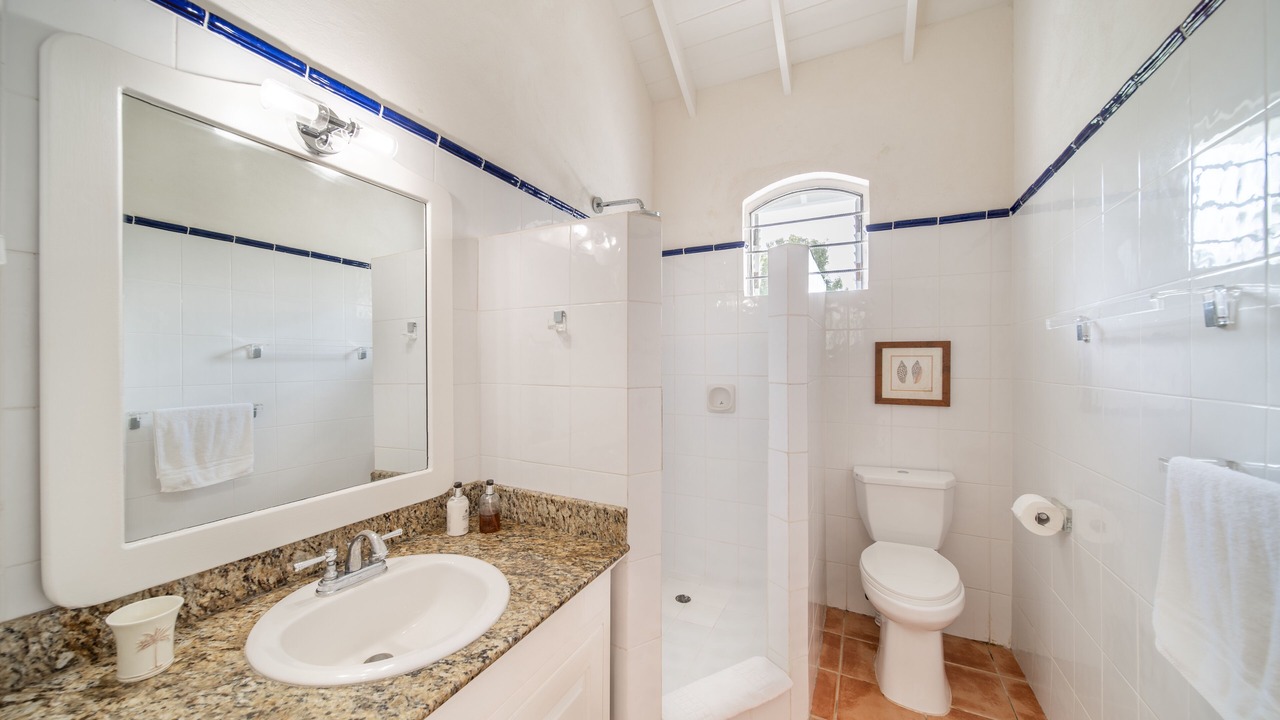 Photo of Bathroom in Clinketts