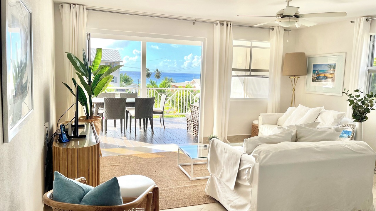 Photo of Livingroom in Weston
