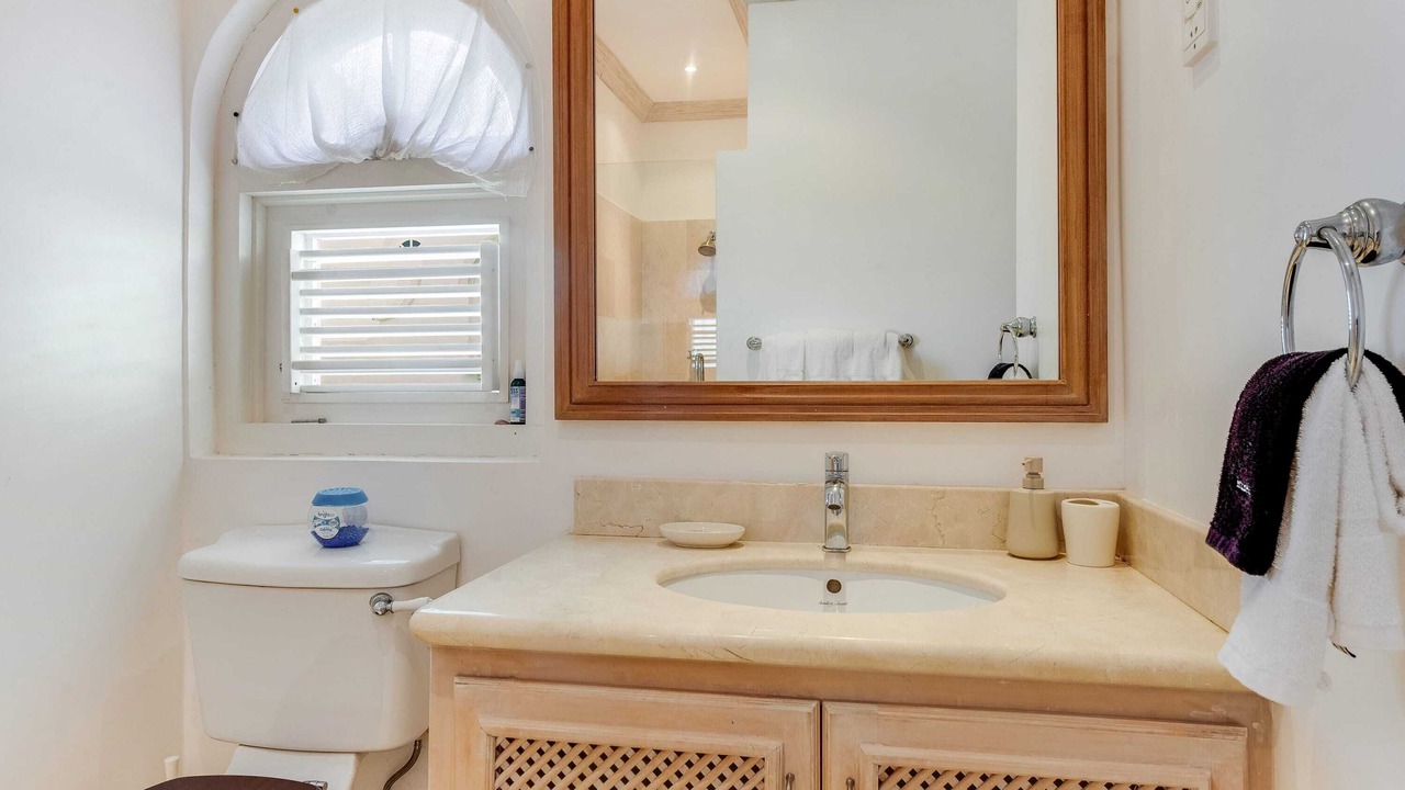 Photo of Bathroom in Mount Standfast