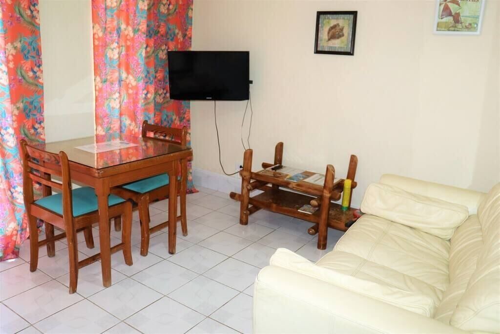 Photo of Livingroom in Rockley