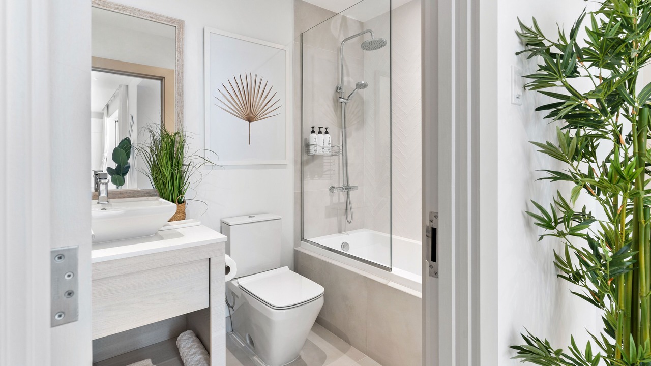 Photo of Bathroom in Porters
