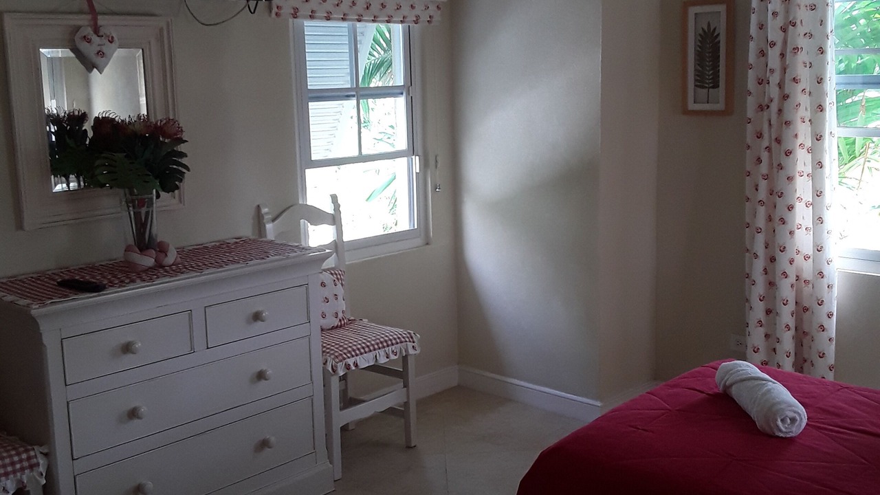 Photo of Bedroom in Apple Hall