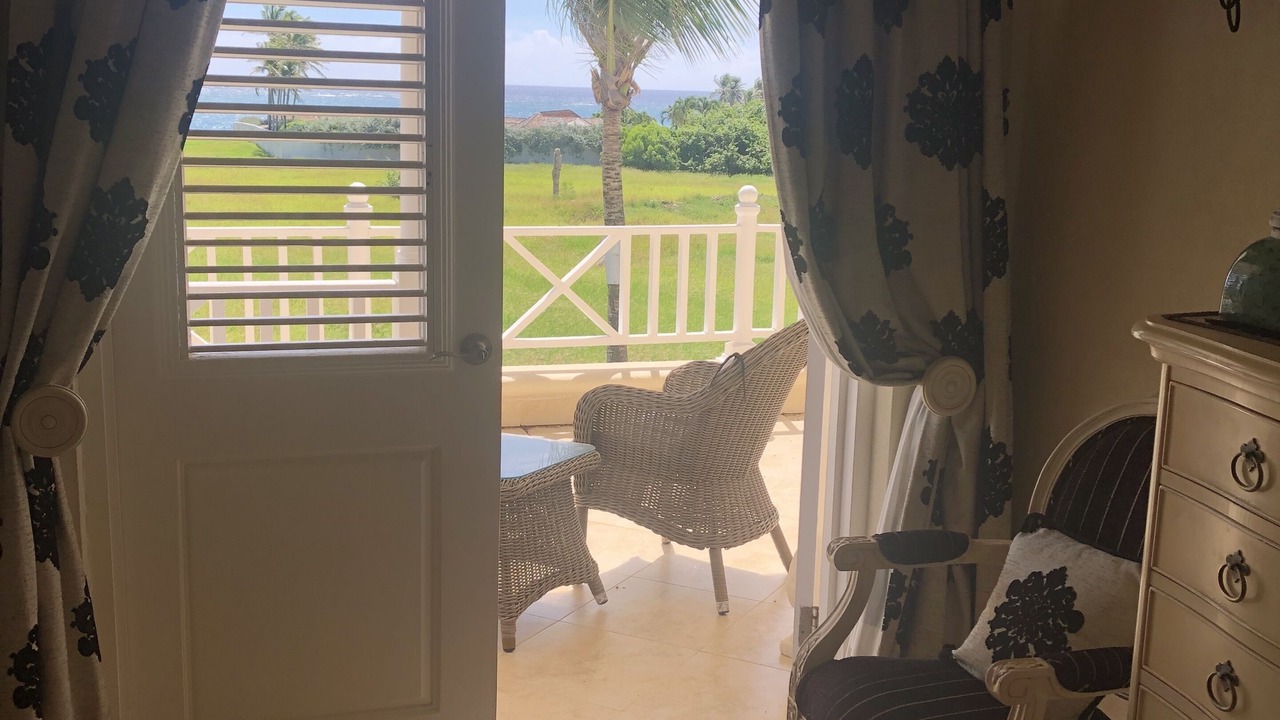Photo of Livingroom in Apple Hall
