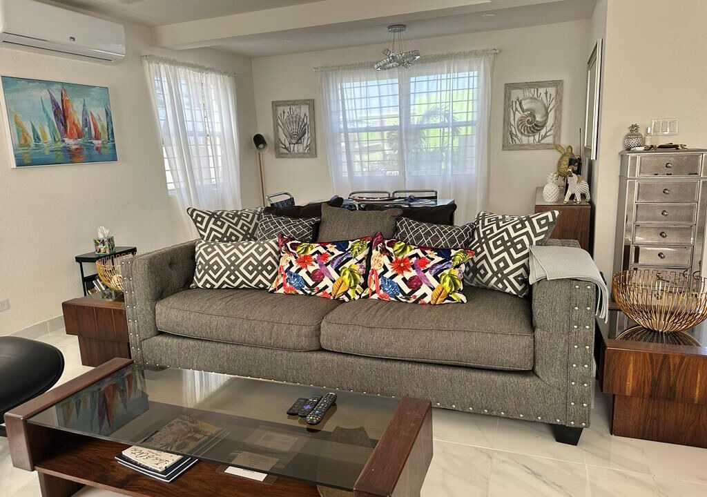 Photo of Livingroom in Fitts Village