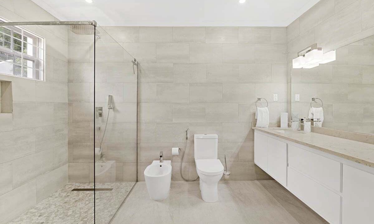 Photo of Bathroom in Sunset Crest