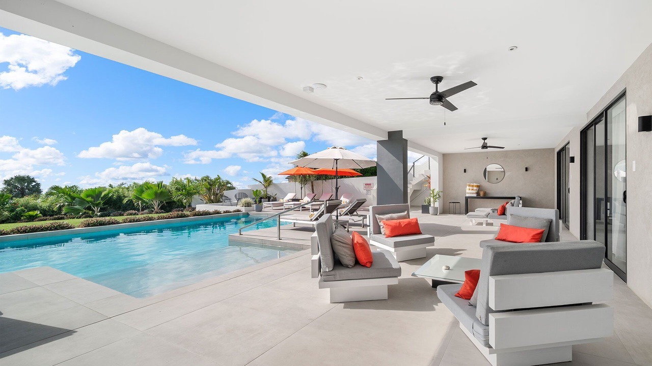 Photo of Outdoor in Weston
