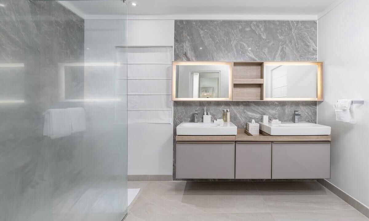 Photo of Bathroom in Lower Carlton Beach