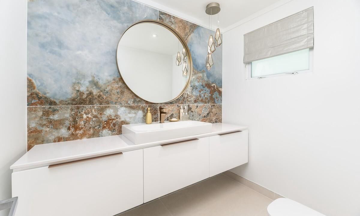 Photo of Bathroom in Lower Carlton Beach