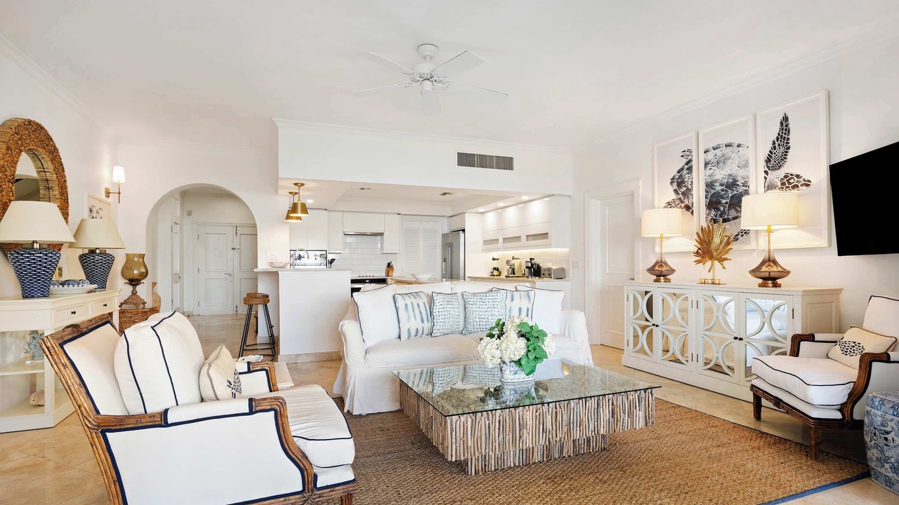 Photo of Livingroom in Schooner Bay