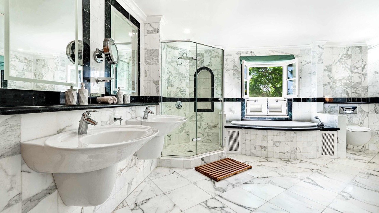 Photo of Bathroom in Schooner Bay