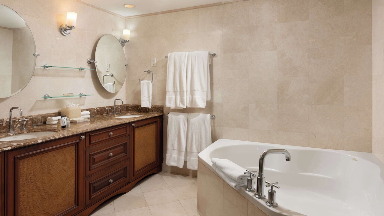 Photo of Bathroom in Little Battaleys