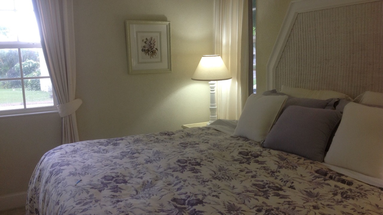 Photo of Bedroom in Paynes Bay