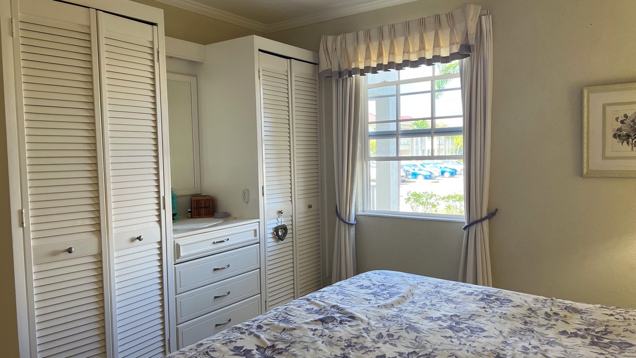Photo of Bedroom in Paynes Bay