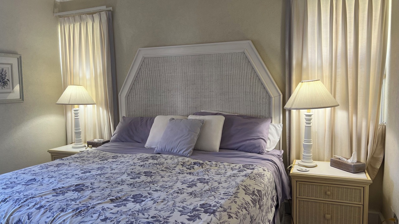 Photo of Bedroom in Paynes Bay