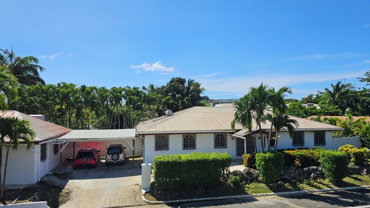 Photo of Outdoor in Halcyon Heights