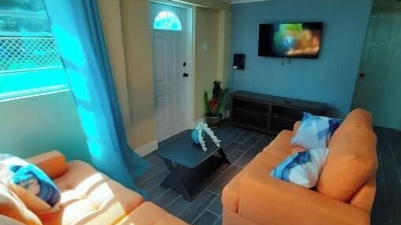 Photo of Livingroom in Oistins