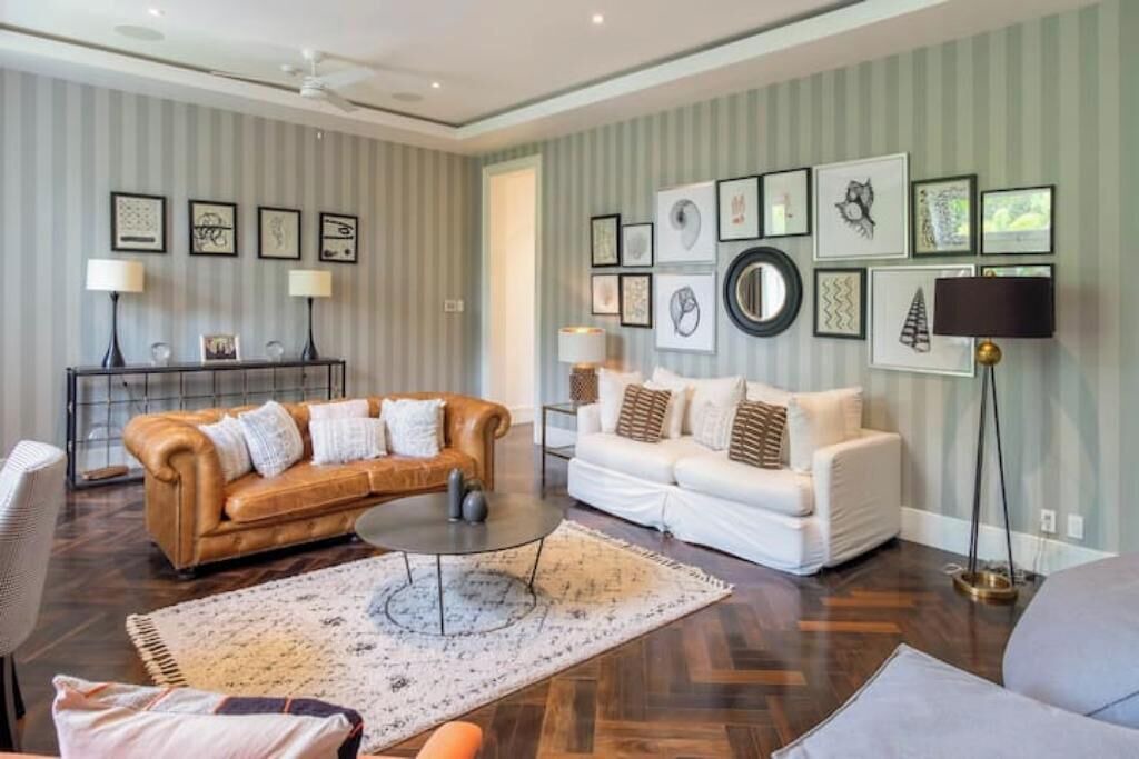 Photo of Livingroom in Halcyon Heights
