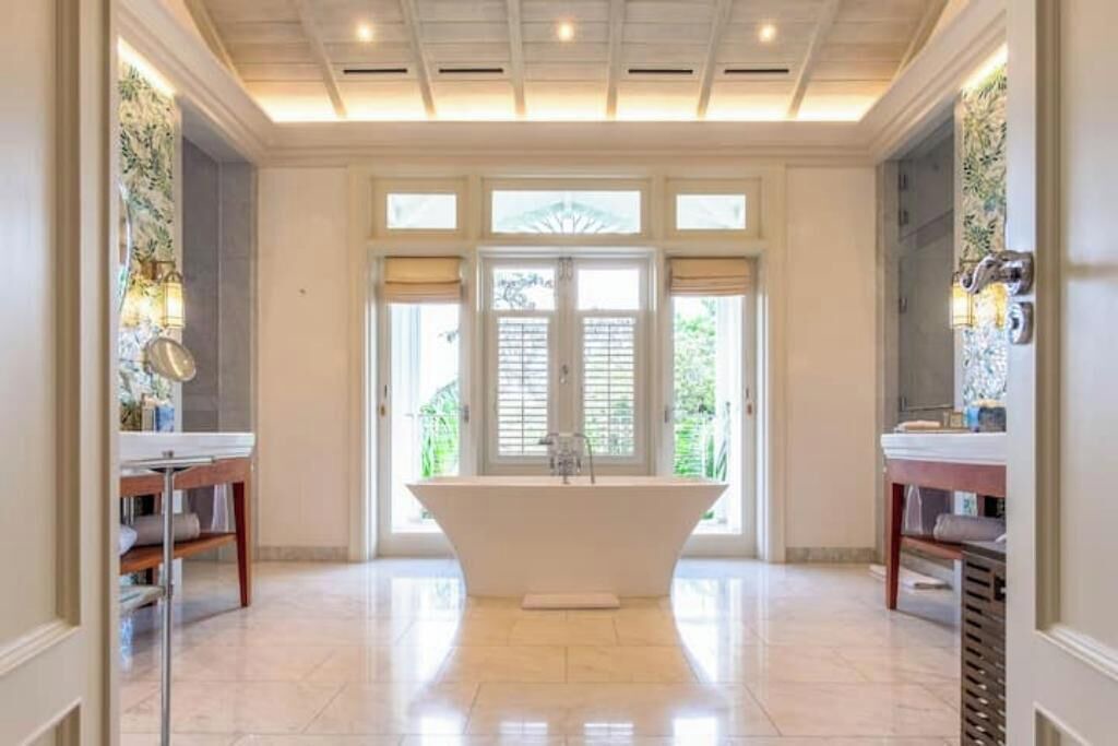 Photo of Bathroom in Halcyon Heights