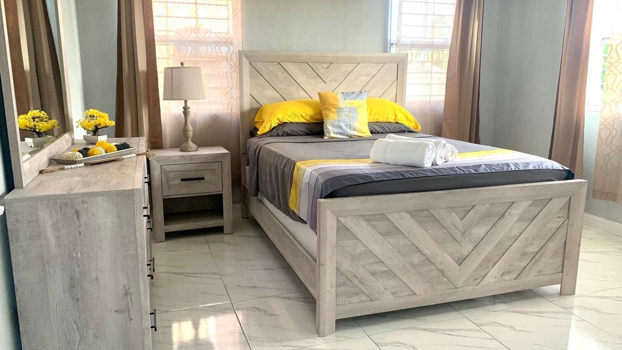 Photo of Bedroom in Enterprise