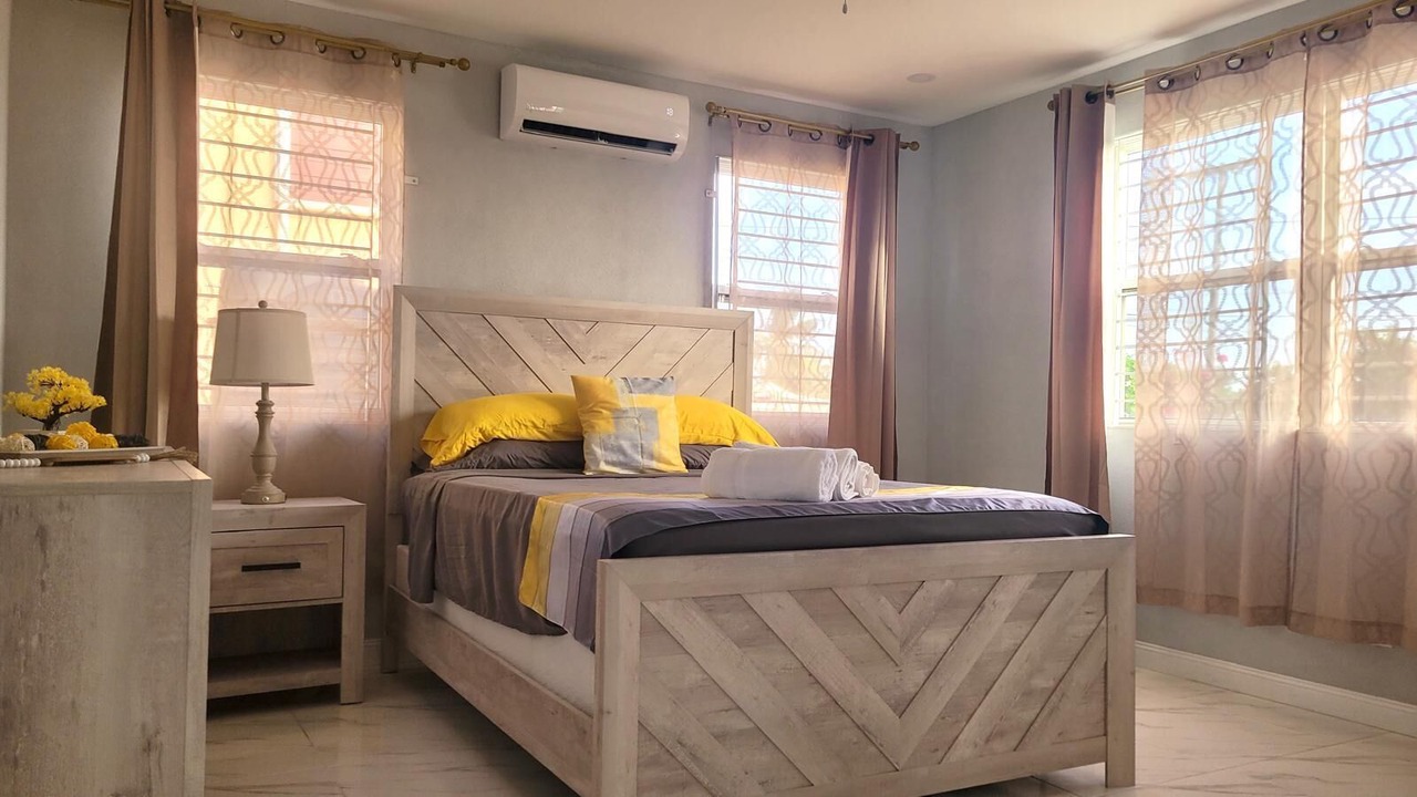 Photo of Bedroom in Enterprise