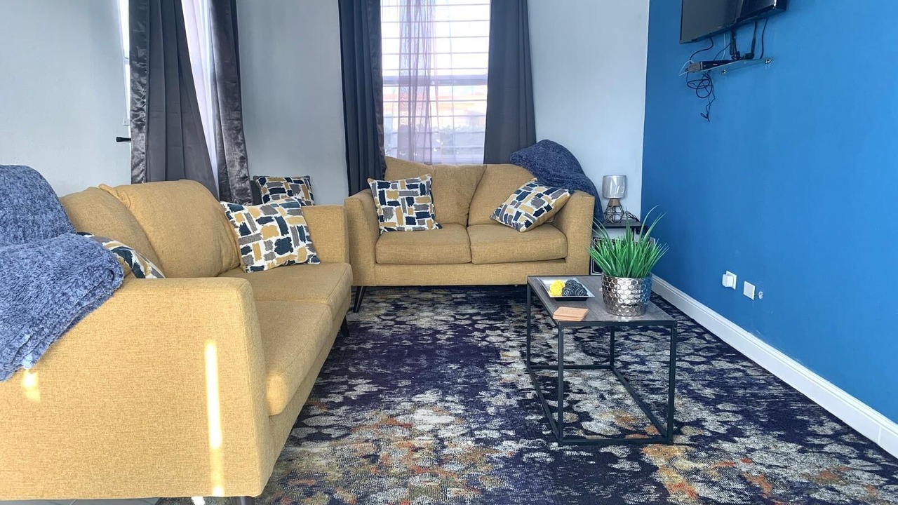 Photo of Livingroom in Enterprise