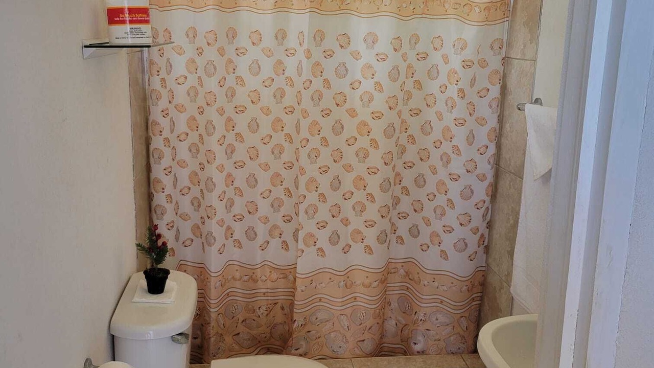 Photo of Bathroom in Little Battaleys