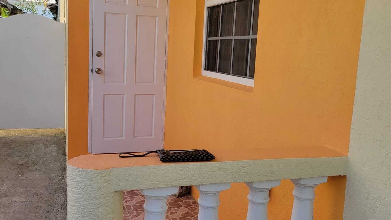 Photo of Patio Balcony in Little Battaleys