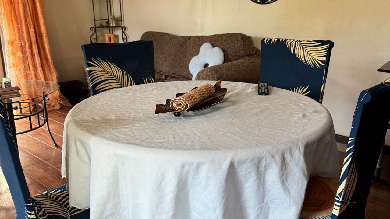 Photo of Livingroom in Maynards