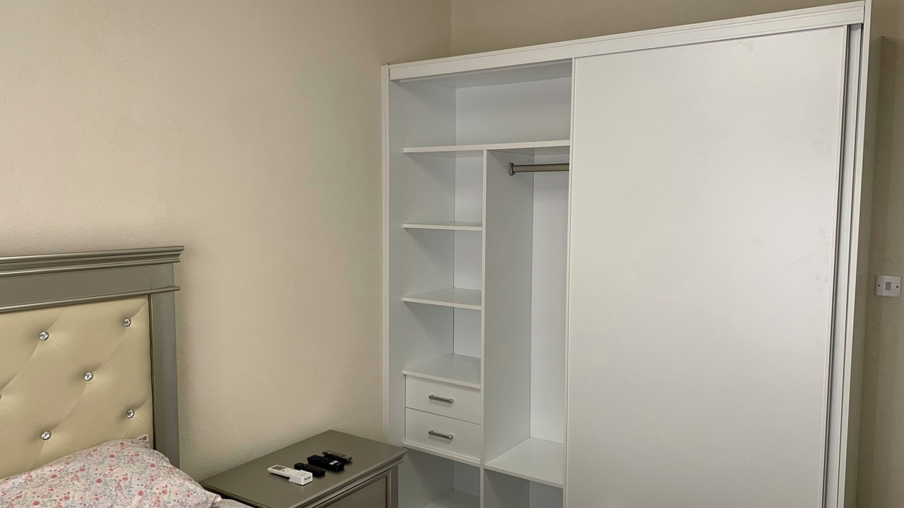 Photo of Bedroom in Oistins