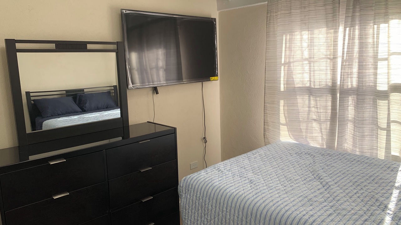 Photo of Bedroom in Oistins