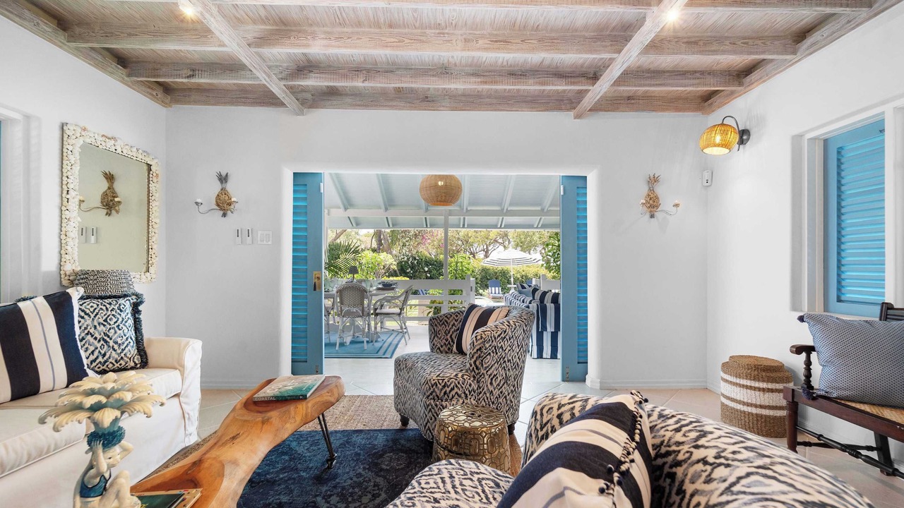 Photo of Livingroom in Holder's Hill