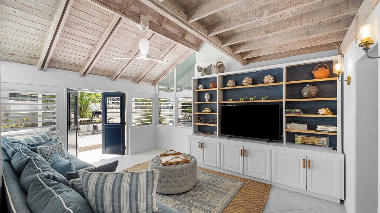 Photo of Livingroom in Holder's Hill