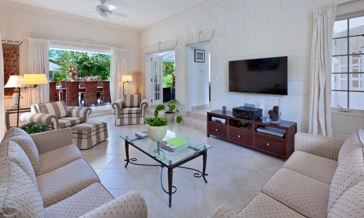 Photo of Livingroom in Halcyon Heights