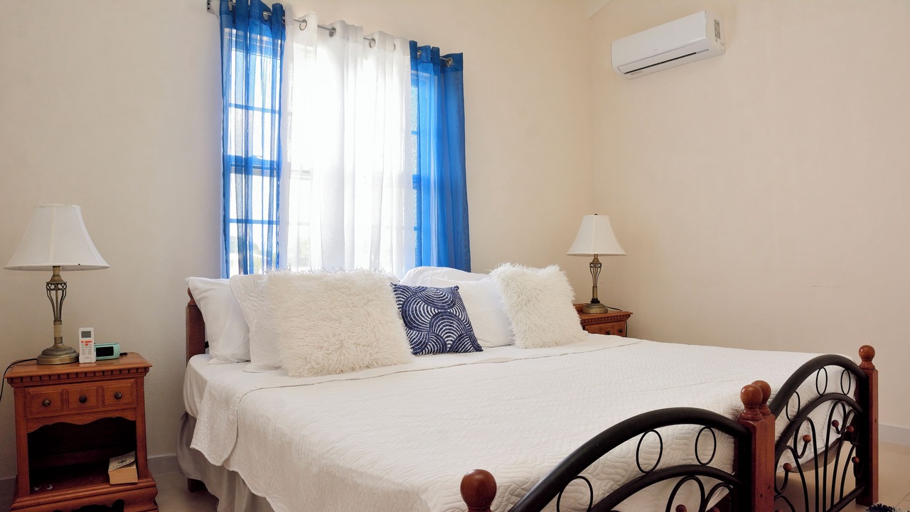 Photo of Bedroom in Ragged Point